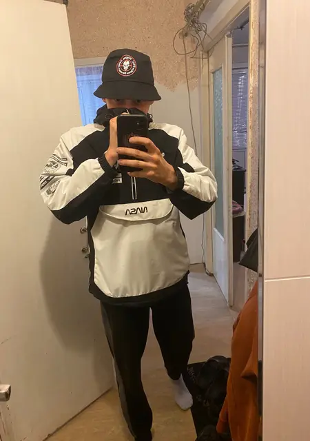 Артем из Ангарска, ищу на сайте приятное времяпровождение