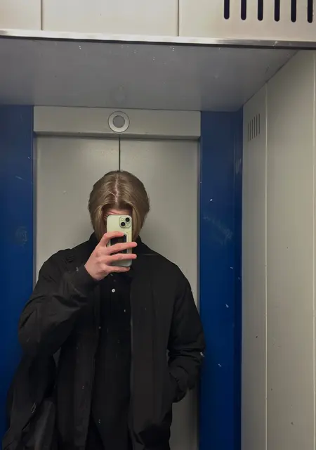 Я Богдан, 18, из Хабаровска, ищу знакомства без обязательств