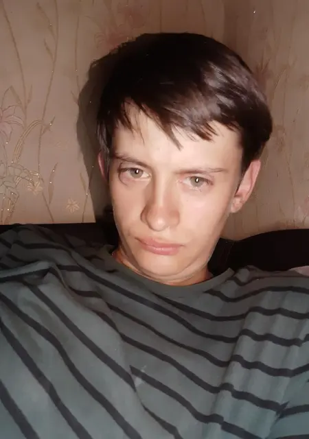 Я Илья Разбйкин, 28, из Магнитогорска, ищу знакомство для вирта