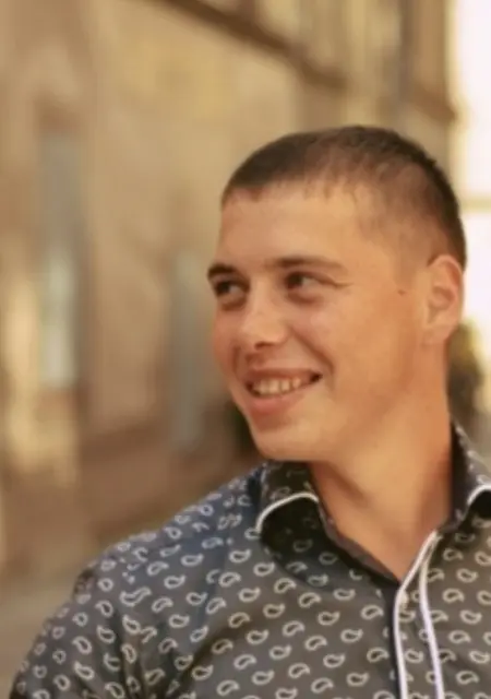 Макс из Красноярска, мне 32, познакомлюсь для приятного времяпровождения