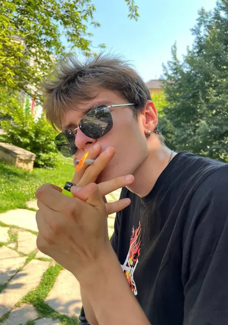 Артем из Хабаровска, мне 19, познакомлюсь на одну ночь