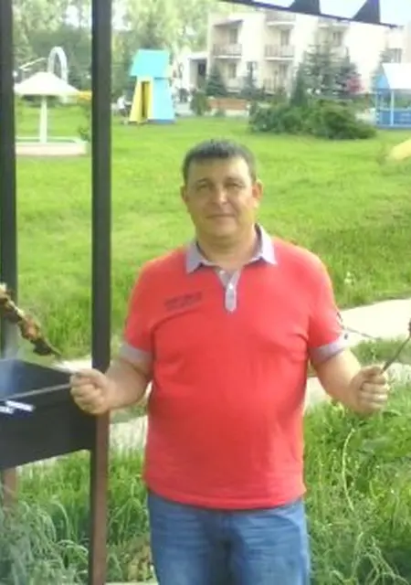 Я Maxim, 48, из Коломны, ищу знакомства без обязательств