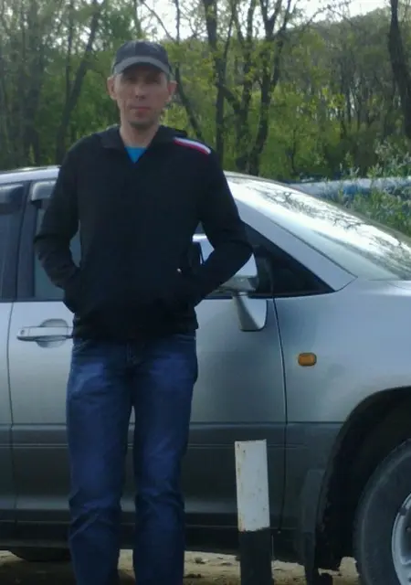 Я Евгений, 51, из Артема, ищу знакомства на одну ночь