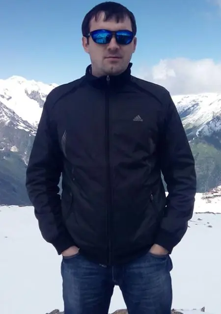 Dima из Георгиевска, ищу на сайте общение