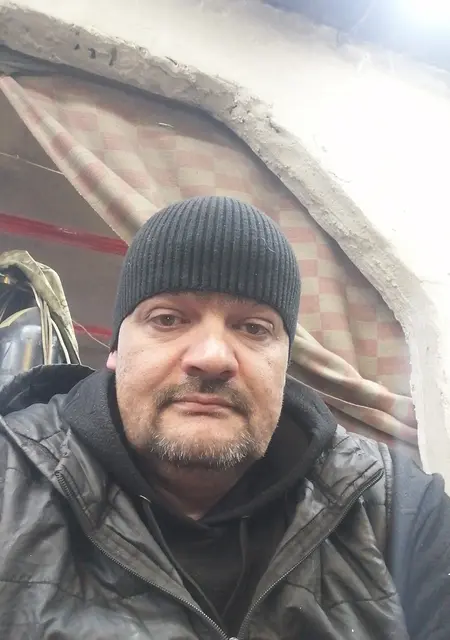 Я Роман, 42, знакомлюсь без обязательств в Ухте