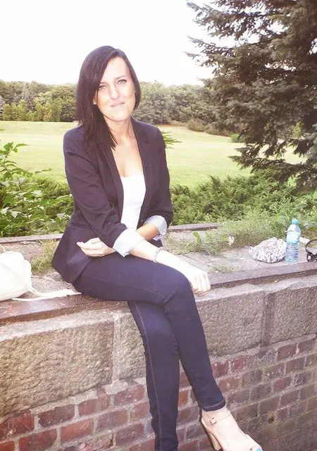 Я Инесса, 21, из Миасса, ищу знакомство для постоянных отношений