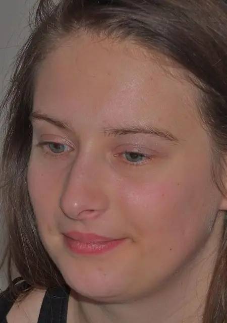 Я Жанна, 19, из Евпатории, ищу знакомство для общения