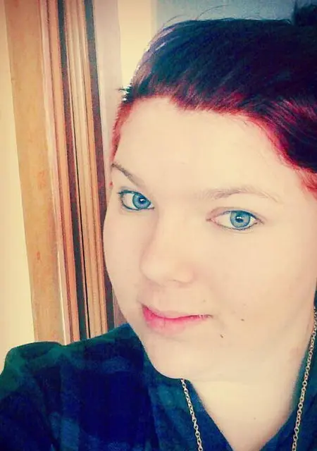 Милослава из Березников, мне 18, познакомлюсь без обязательств