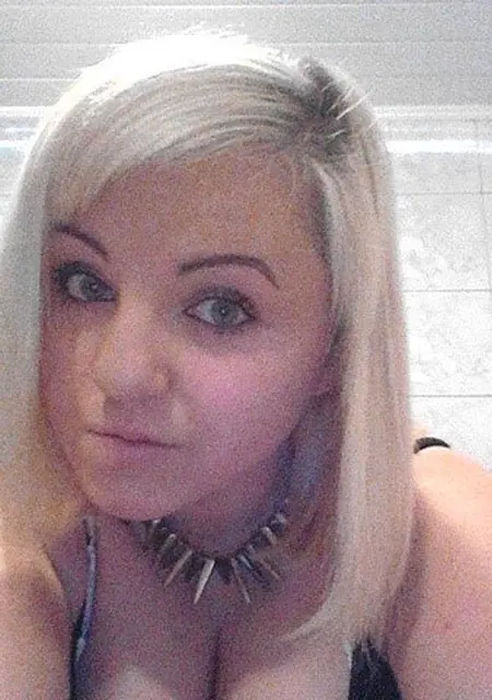 Елена из Боровичей, мне 21, познакомлюсь для вирта