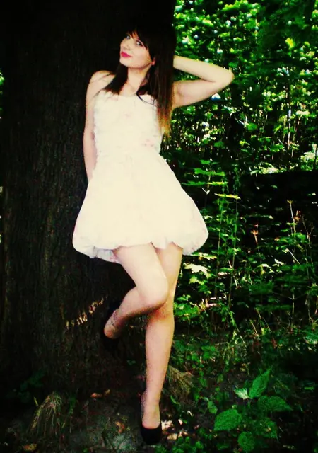 Вера из Саратова, ищу на сайте постоянные отношения