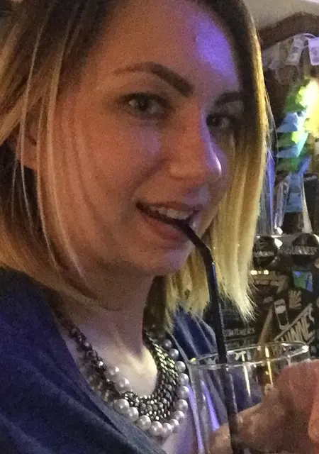 Вера из Армавира, ищу на сайте постоянные отношения