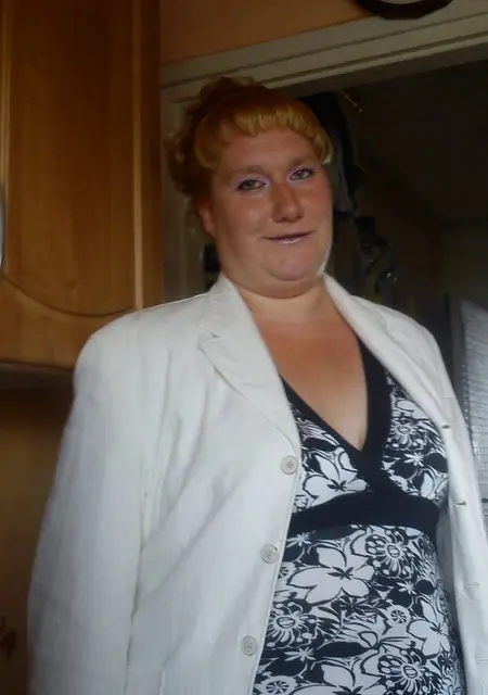 Анжела из Тюмени, мне 25, познакомлюсь для вирта