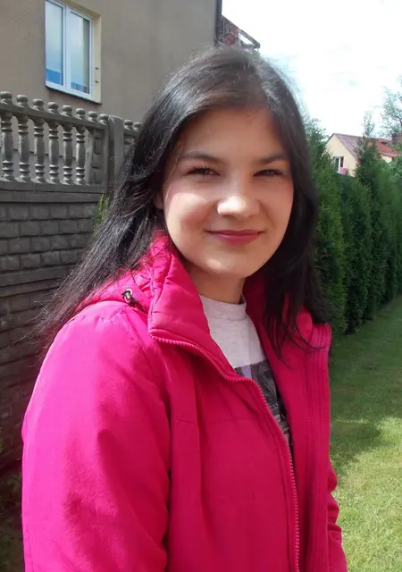 Я Инга, 18, из Азова, ищу знакомство для постоянных отношений