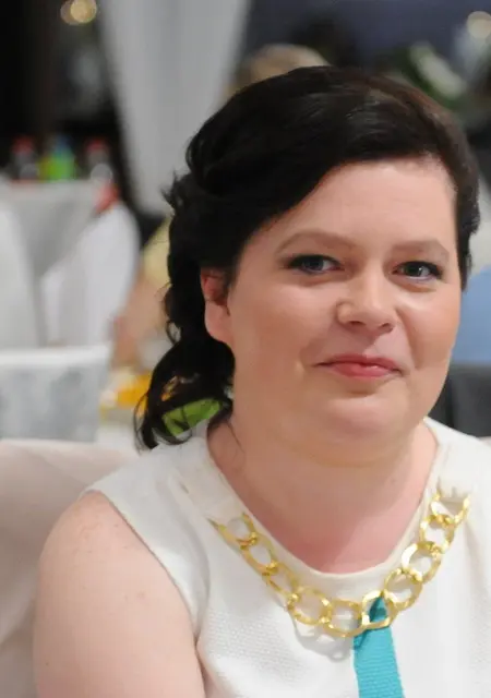 Я Инна, 24, из Махачкалы, ищу знакомство для постоянных отношений