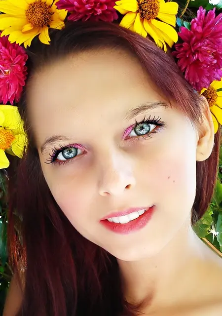 Полина из Камня-на-Оби, мне 21, познакомлюсь для вирта