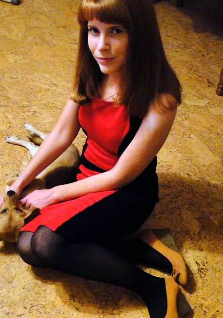 Эльвира из Гурьевска, мне 23, познакомлюсь для общения