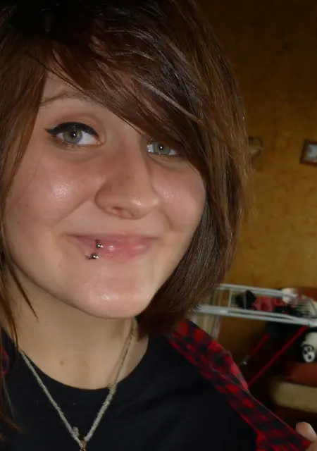 Вера из Черкесска, ищу на сайте знакомства на одну ночь