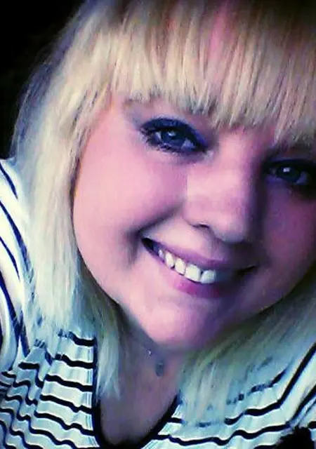 Я Снежана, 22, из Люберец, ищу знакомство для постоянных отношений