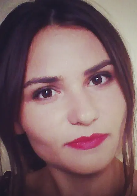 Я Лариса, 19, из Воткинска, ищу знакомство для постоянных отношений