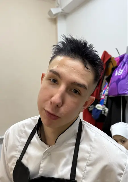 Я Артур, 19, из Белгорода, ищу знакомство для общения