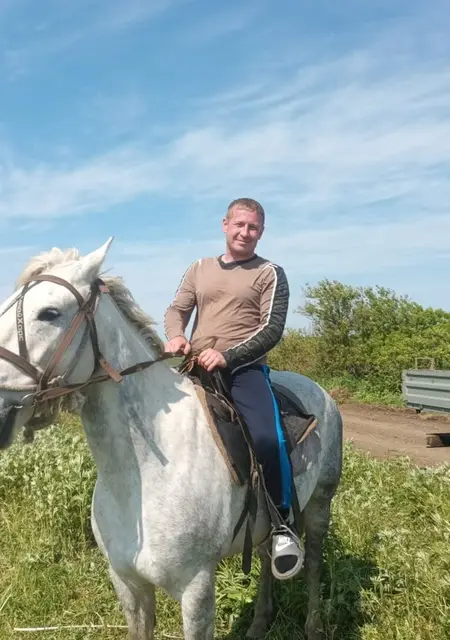 Я Кирилл, 35, знакомлюсь без обязательств в Южно-Сахалинске