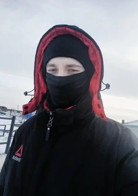 Я Макс, 20, знакомлюсь на одну ночь в Лисках