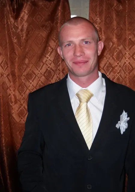 Александр из Братска, мне 42, познакомлюсь без обязательств