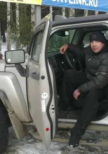 Я Алексей, 47, знакомлюсь на одну ночь в Кирове