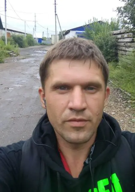 Я Николай, 41, знакомлюсь без обязательств в Биробиджане