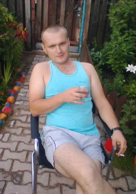 Serega из Жлобина, ищу на сайте знакомства на одну ночь