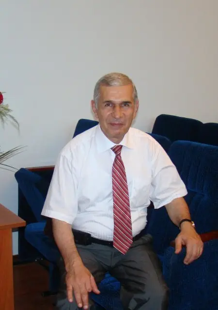 Супьян из Уруса-Мартана, мне 62, познакомлюсь без обязательств