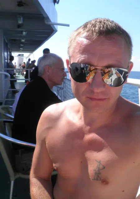 Я Vova, 52, знакомлюсь на одну ночь в Армавире