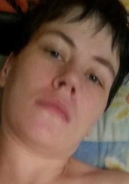 Я Алеса, 42, знакомлюсь без обязательств в Магадане