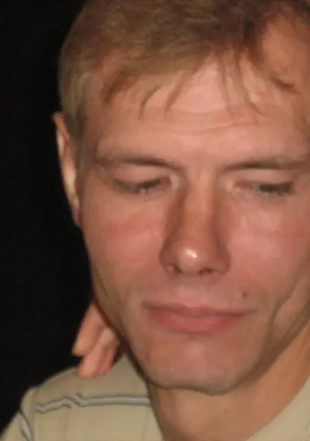 Руслан из Людинова, мне 47, познакомлюсь на одну ночь