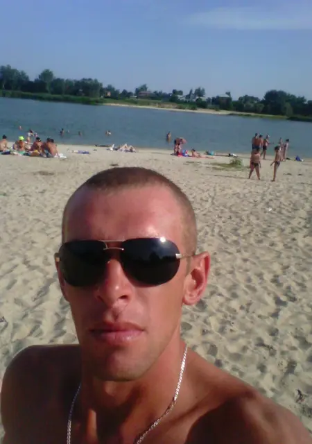 Я Oleg, 39, из Новочеркасска, ищу знакомство для общения