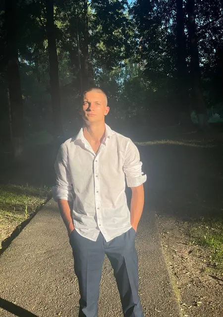 Я Александр, 18, знакомлюсь на одну ночь в Рузе