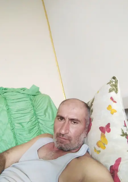 Я Юсуф, 49, из Абинска, ищу знакомства без обязательств