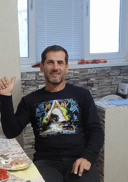 Я Вэл, 47, знакомлюсь без обязательств в Ставрополе