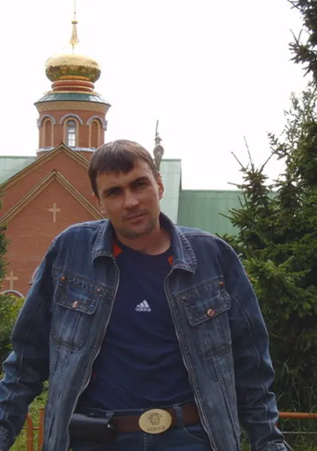 Я Виктор, 48, из Заозерки, ищу знакомство для приятного времяпровождения