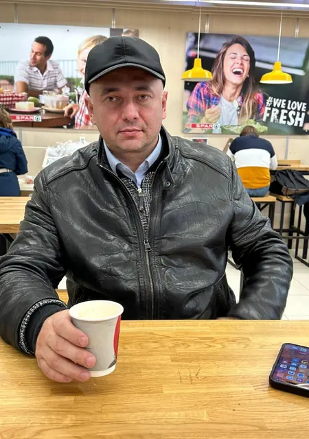 Андрей из Владимира, мне 48, познакомлюсь для приятного времяпровождения