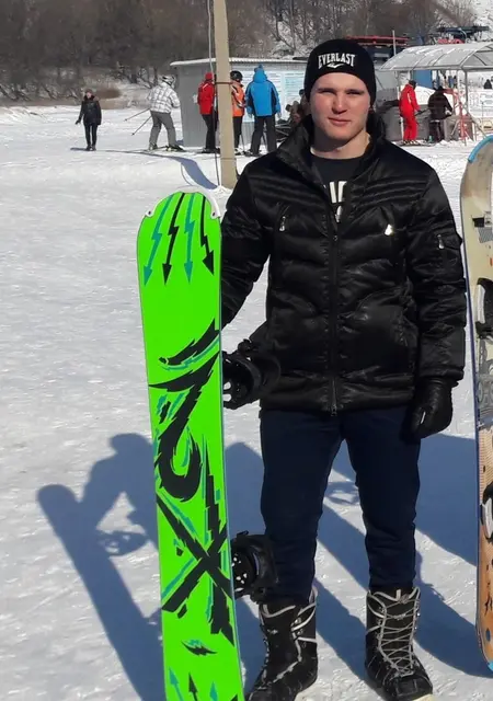 Я Дмитрий, 29, знакомлюсь без обязательств в Пскове