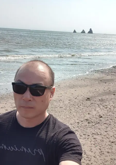 Дмитрий из Южно-Сахалинска, мне 50, познакомлюсь для приятного времяпровождения