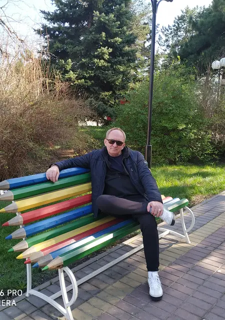 Я Vlad, 56, знакомлюсь на одну ночь в Симферополе