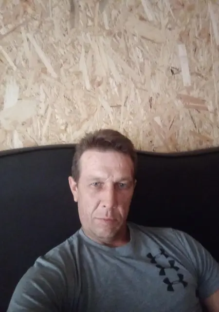 Владимир из Жабинки, мне 42, познакомлюсь без обязательств