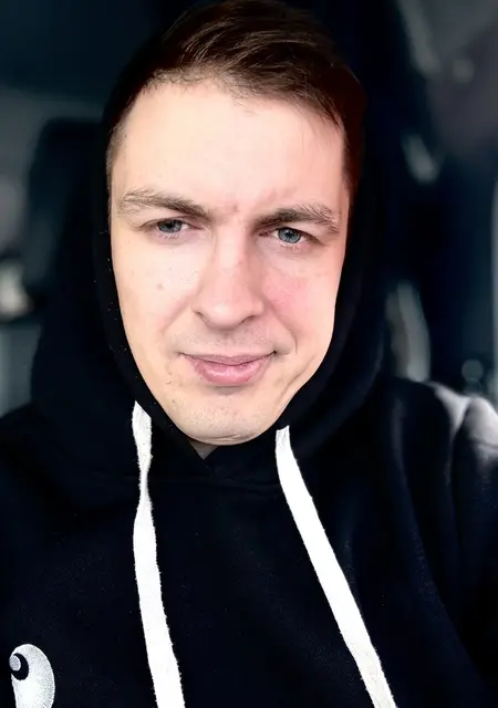 Я Дмитрий, 30, из Курска, ищу знакомства без обязательств