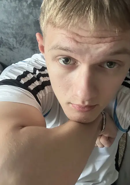 Я Вячеслав, 18, из Анапы, ищу знакомство для общения