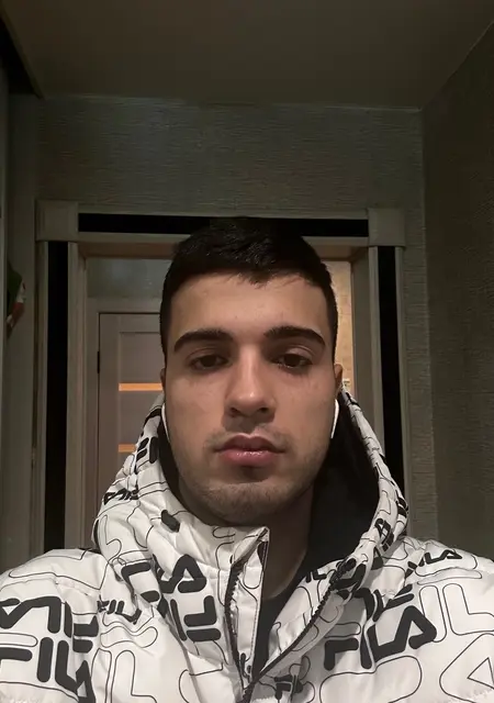 Guseyn из Кстова, мне 23, познакомлюсь для общения