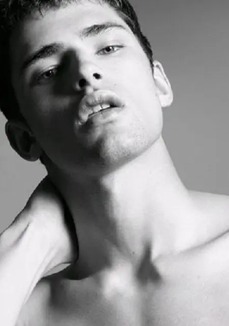 Я Александр, 44, из Пскова, ищу знакомство для приятного времяпровождения