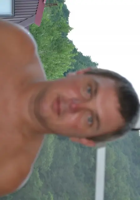 Я Василий, 46, знакомлюсь без обязательств в Туапсе