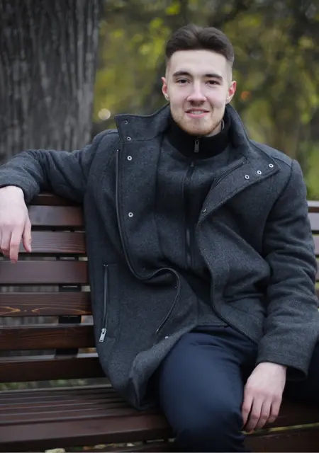 Я Александр, 26, знакомлюсь для постоянных отношений в Раменском